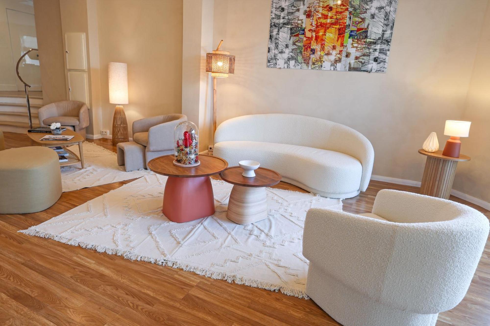 Hotel Mediterranee Calvi  Exterior photo